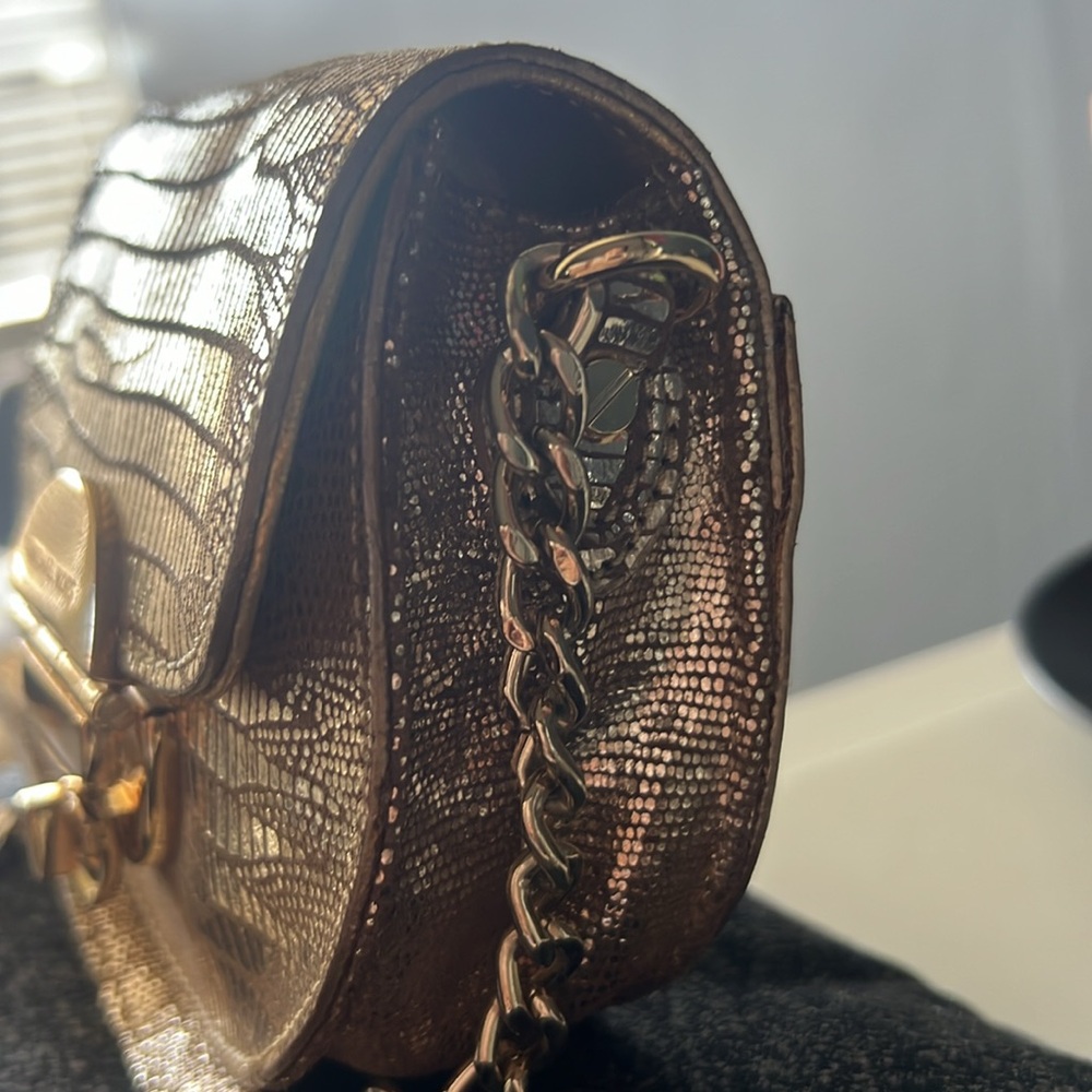 MICHAEL KORS Mini CRISS BODY BAG!! Gold tone - Picture 4 of 13